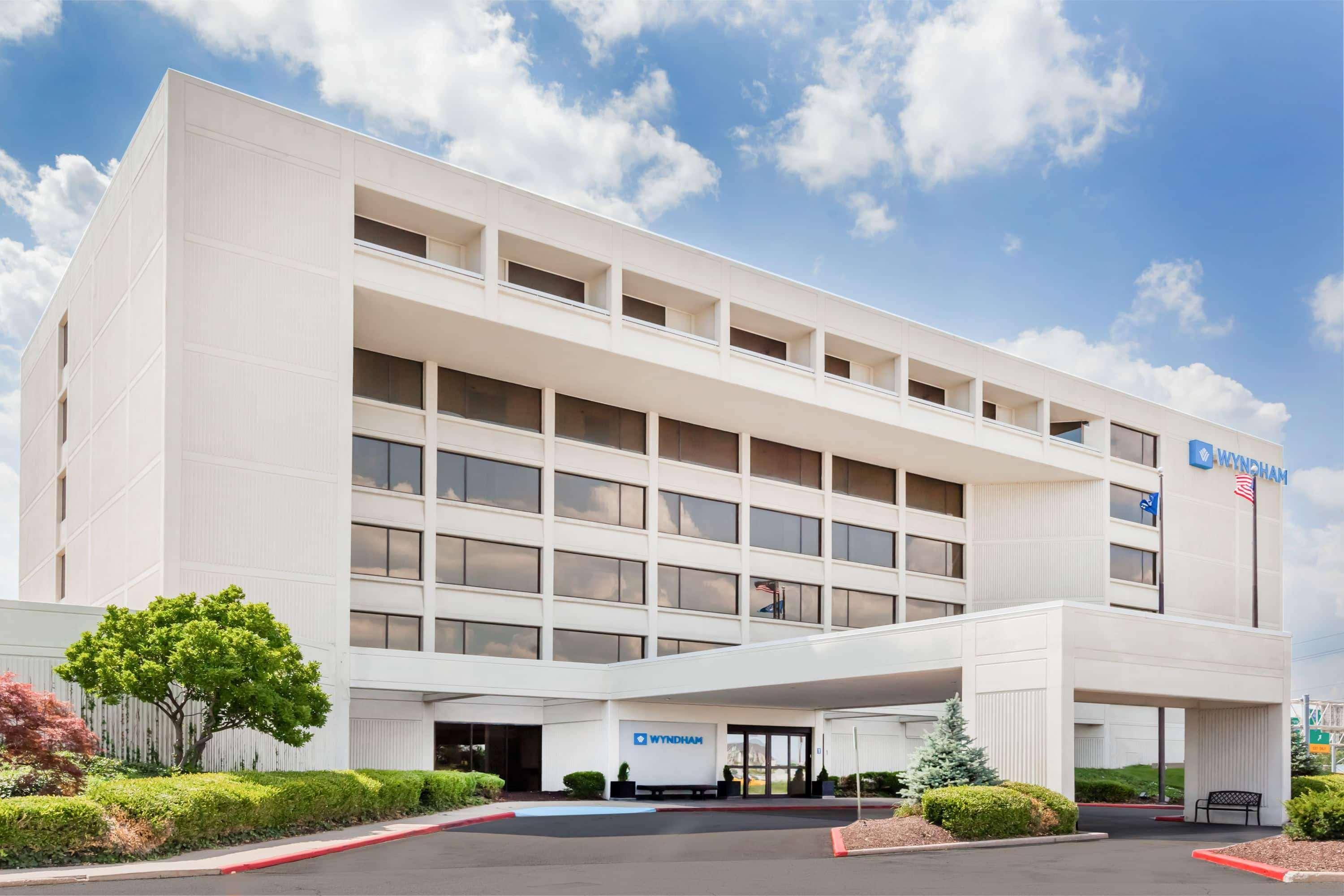 Wyndham Indianapolis Airport Hotel Екстериор снимка