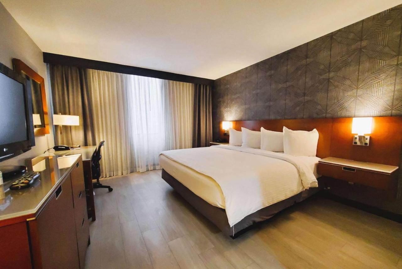 Wyndham Indianapolis Airport Hotel Екстериор снимка