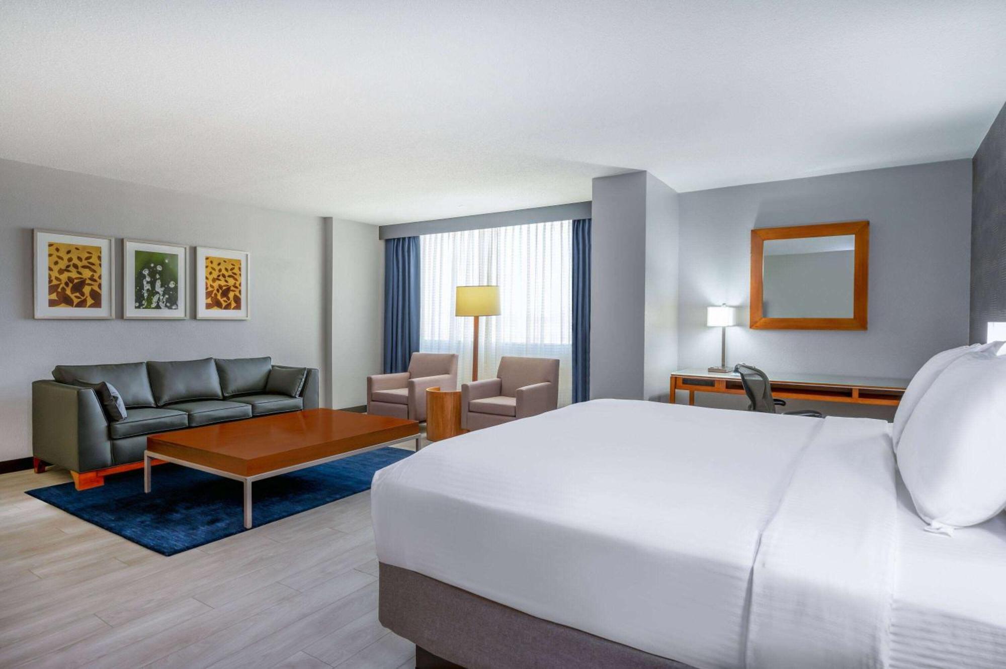 Wyndham Indianapolis Airport Hotel Екстериор снимка