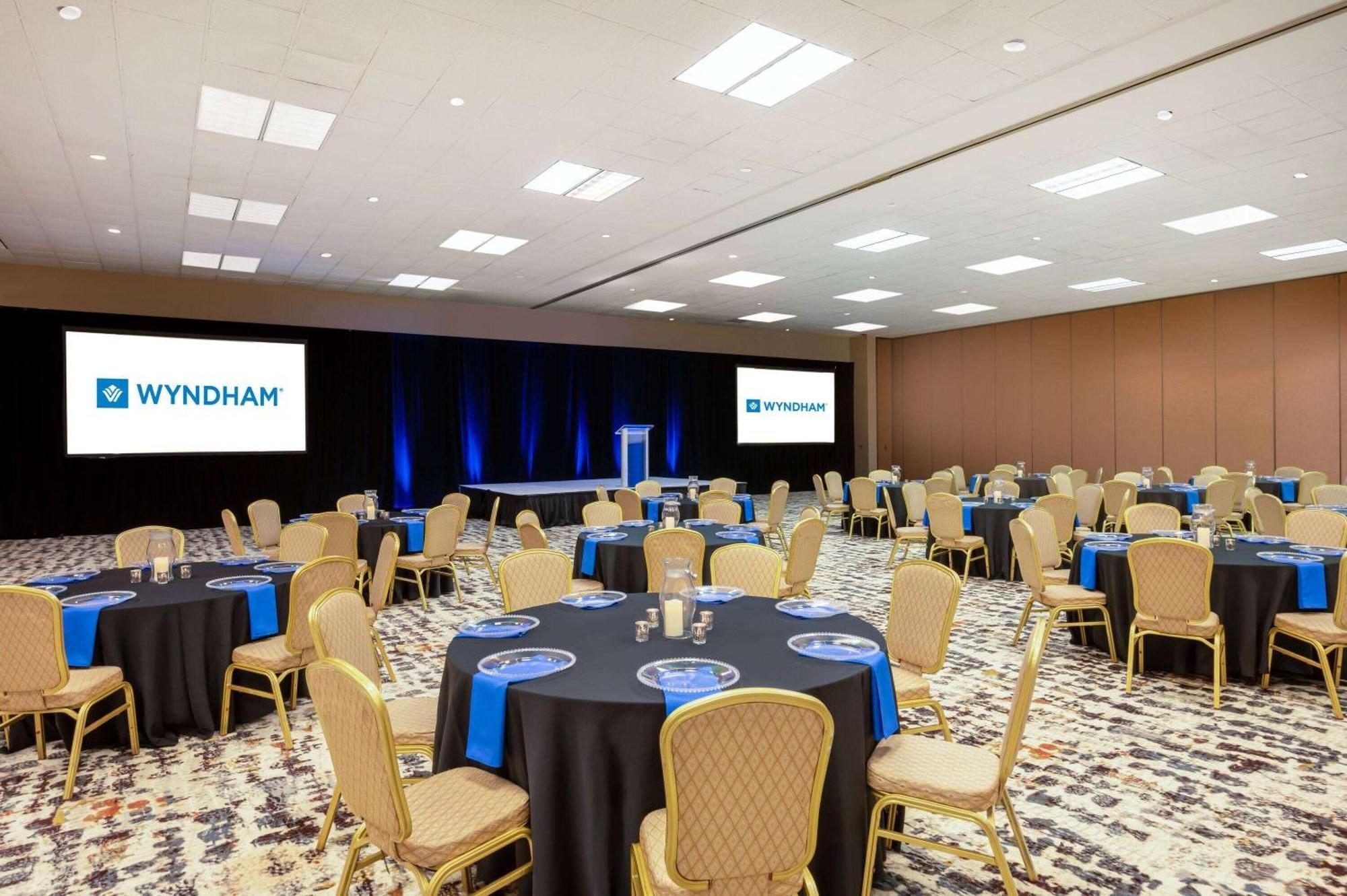 Wyndham Indianapolis Airport Hotel Екстериор снимка