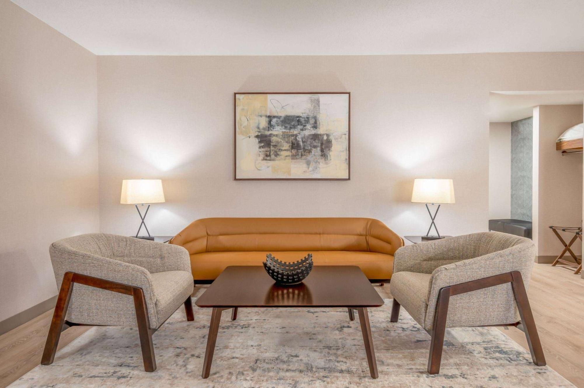 Wyndham Indianapolis Airport Hotel Екстериор снимка