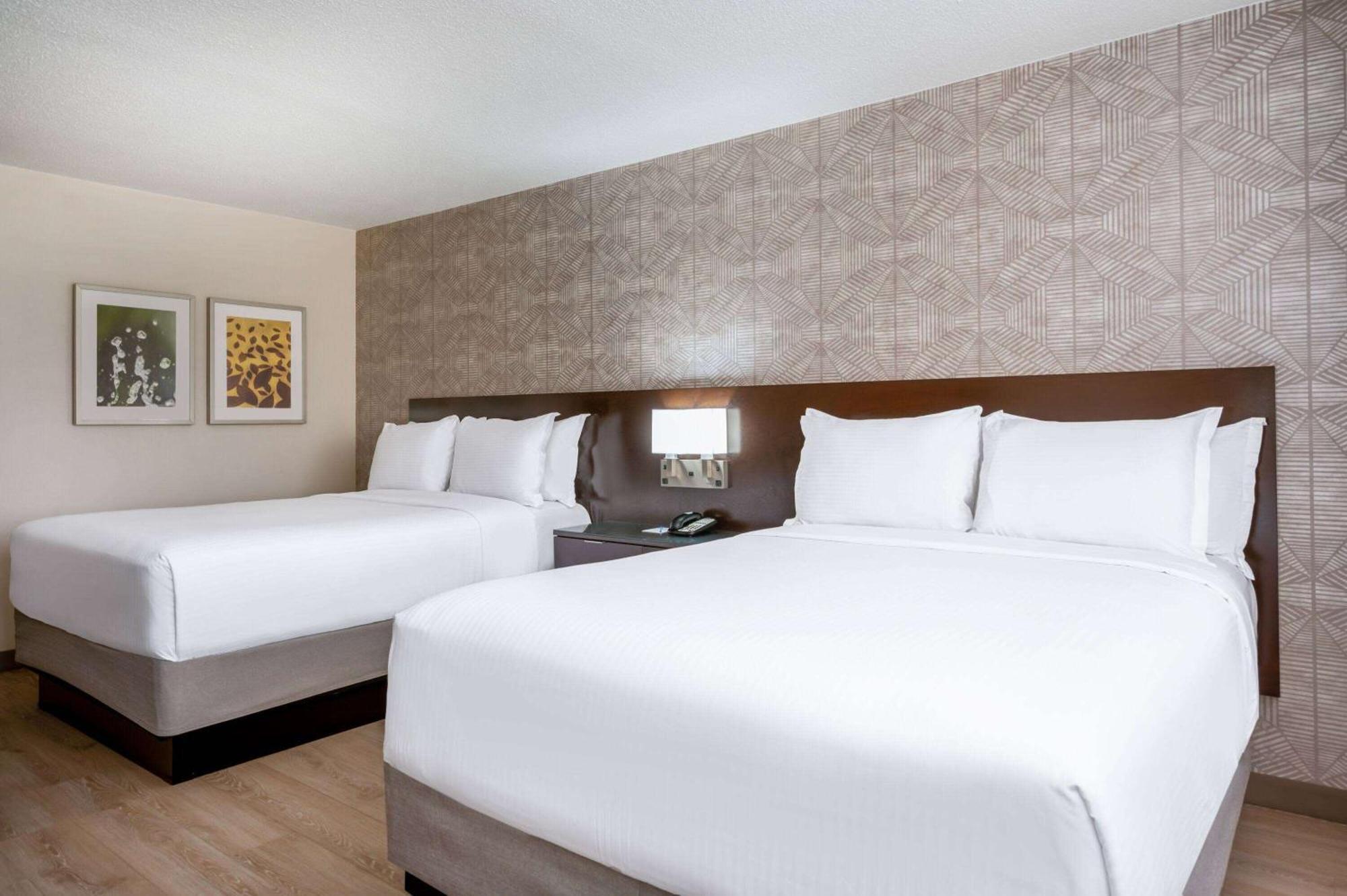 Wyndham Indianapolis Airport Hotel Екстериор снимка