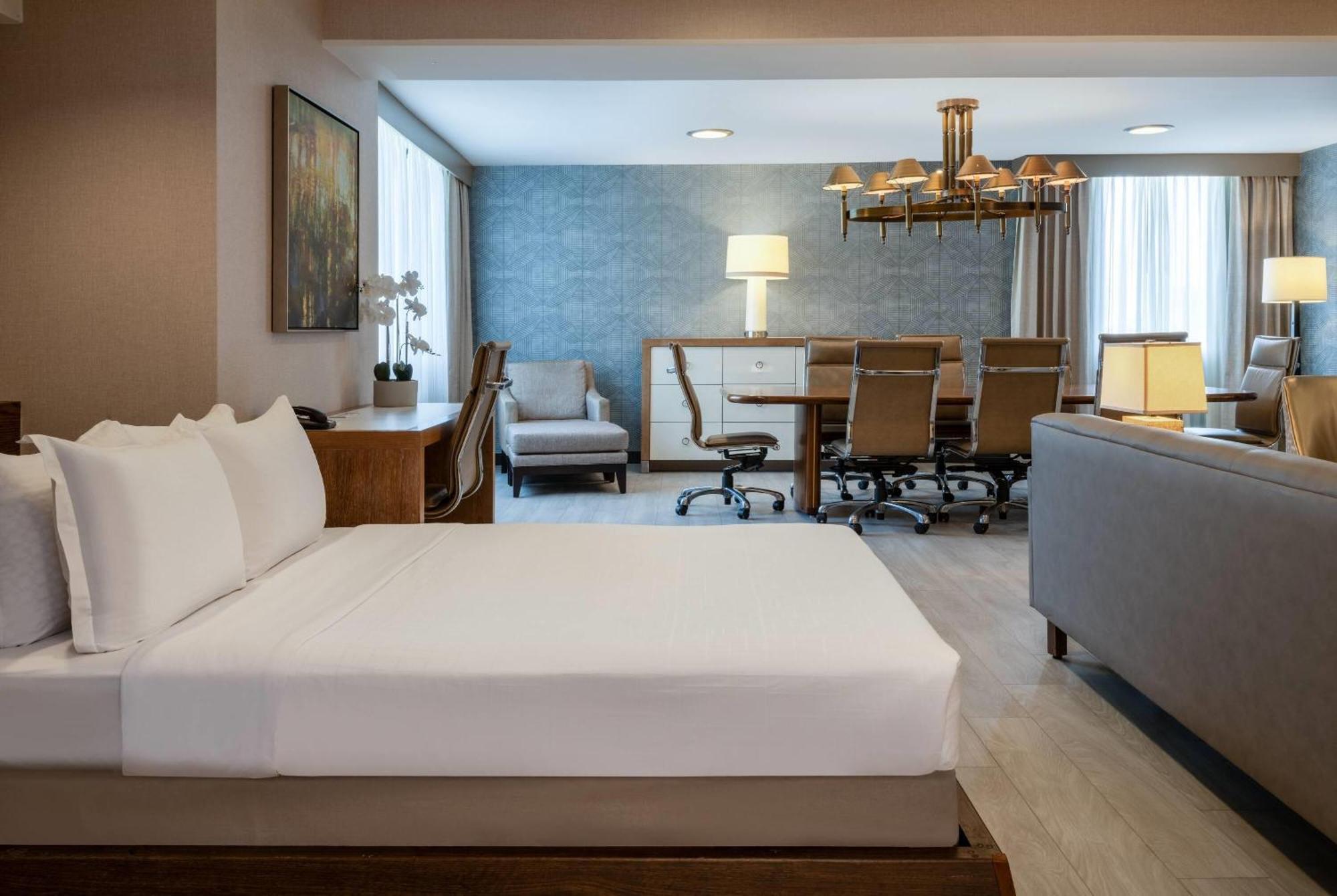 Wyndham Indianapolis Airport Hotel Екстериор снимка