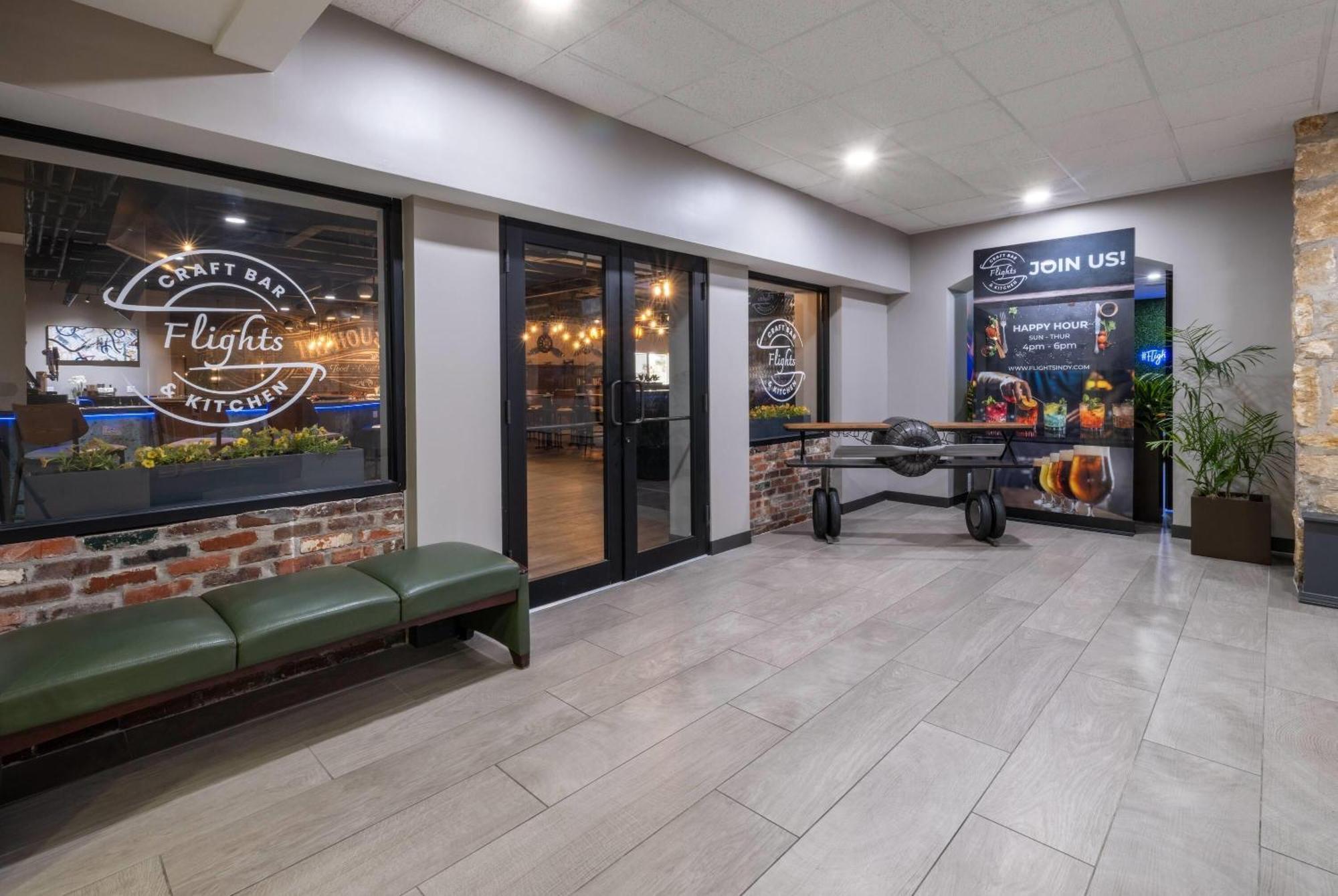 Wyndham Indianapolis Airport Hotel Екстериор снимка