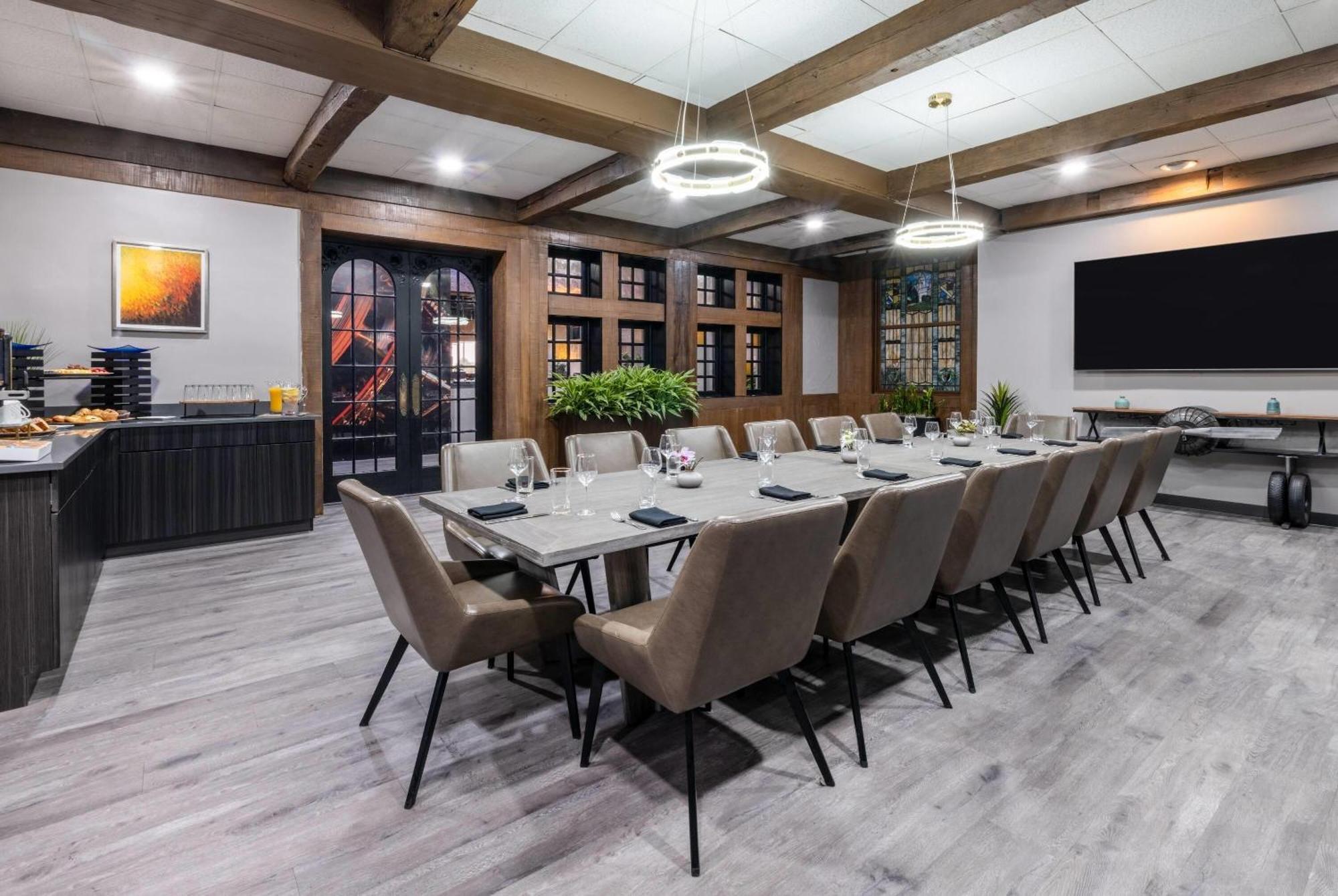 Wyndham Indianapolis Airport Hotel Екстериор снимка